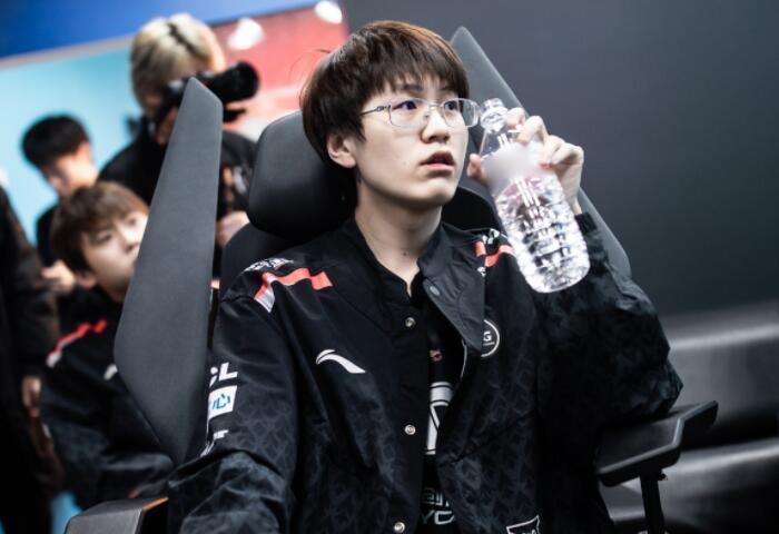 无论是在俱 无论是在俱