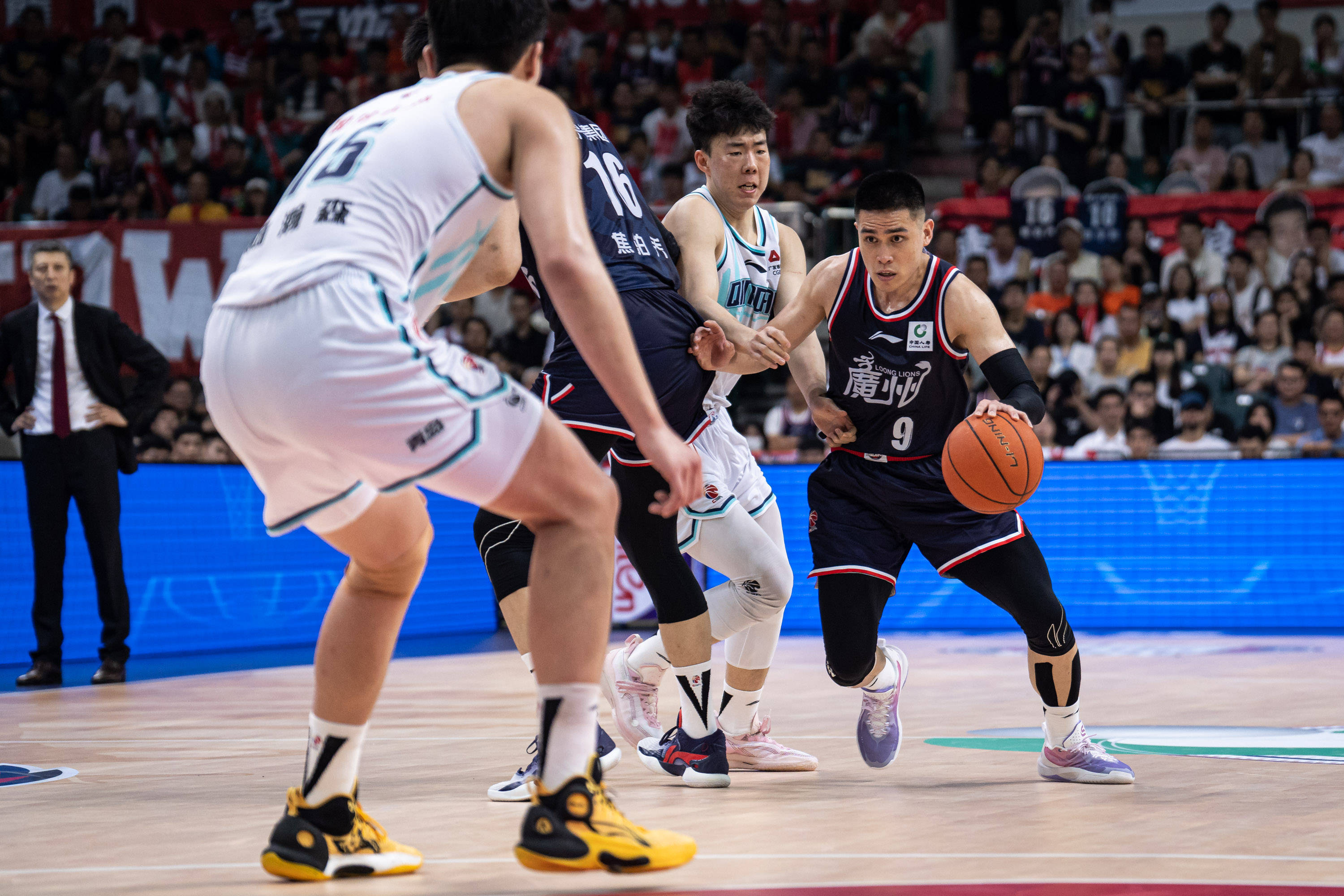 围后的空窗 围后的空窗